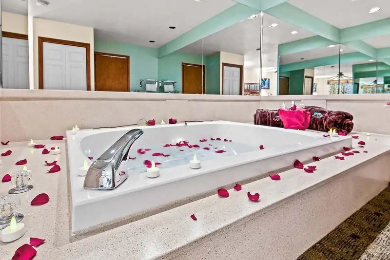 Box Canyon Lodge & Hot Springs