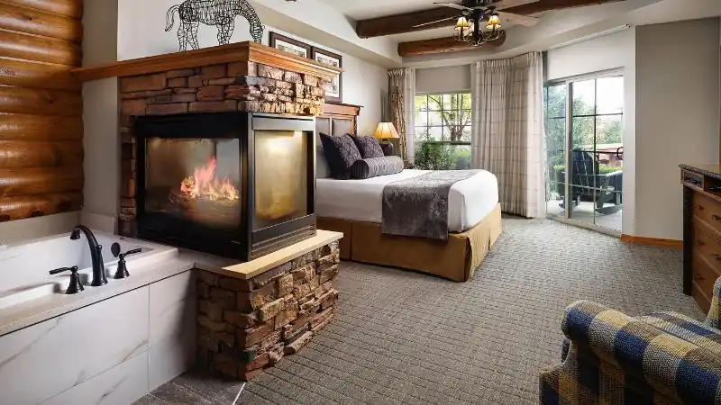 Branson Hillside Hotel