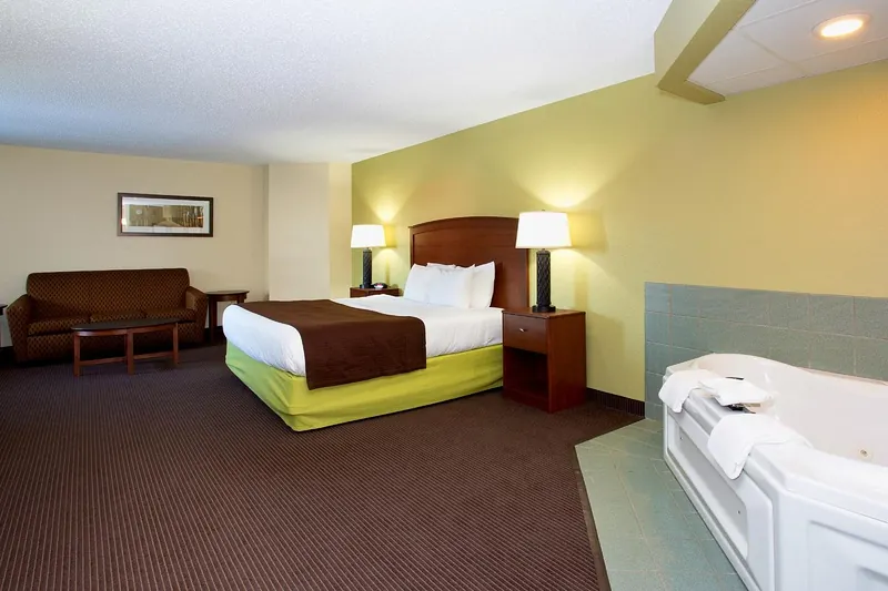 Cobblestone Hotel & Suites – Wisconsin Rapids