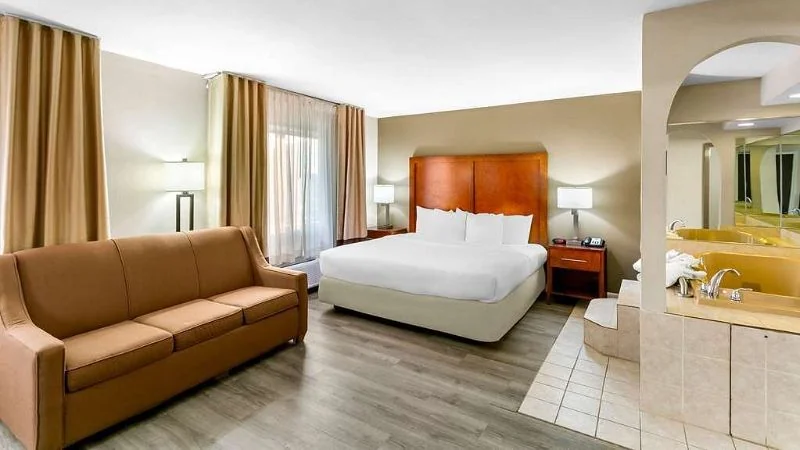 Comfort Inn Red Horse Frederick