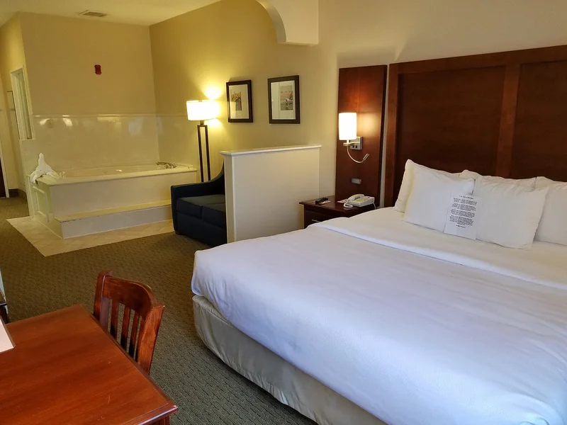 Comfort Suites Cordova