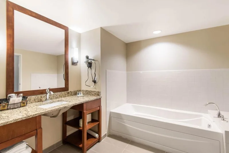 Comfort Suites Denver near Anschutz Medical Campus