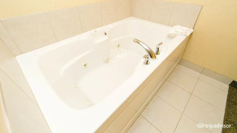 Comfort Suites Lake Geneva East