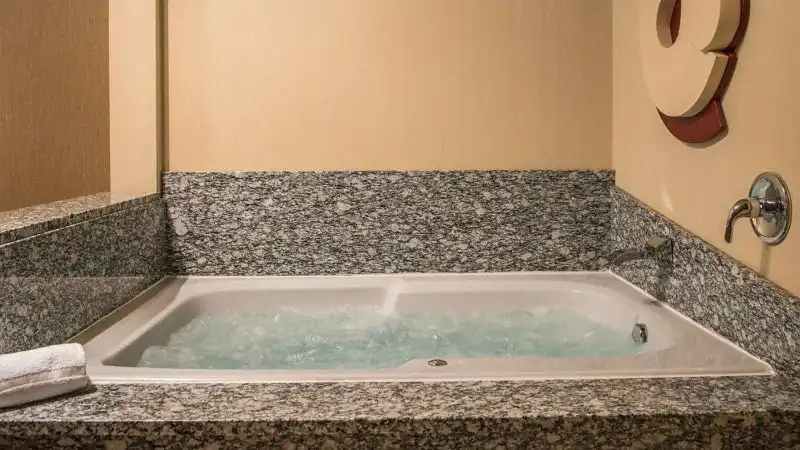 Comfort Suites Monroeville – Pittsburgh East