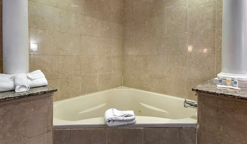 Comfort Suites Newark – Harrison