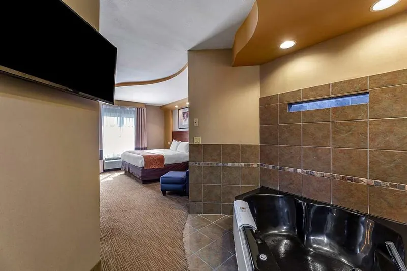 Comfort Suites South Point – Huntington