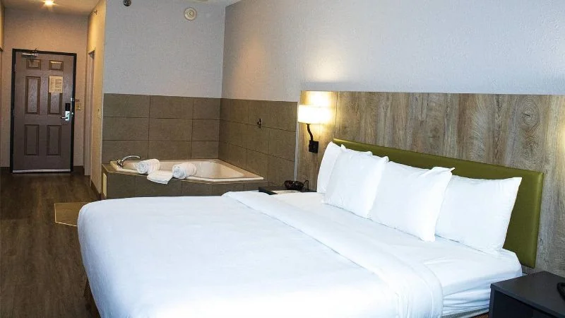 Country Inn & Suites by Radisson, Carlisle, PA