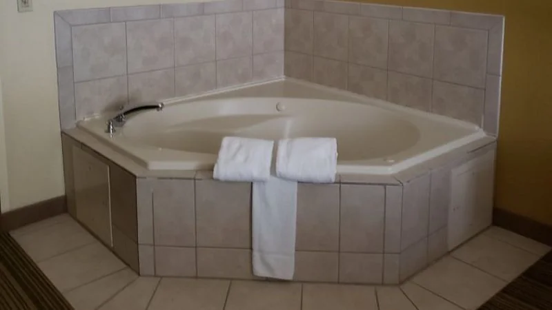 Country Inn & Suites by Radisson, St. Charles Historic District