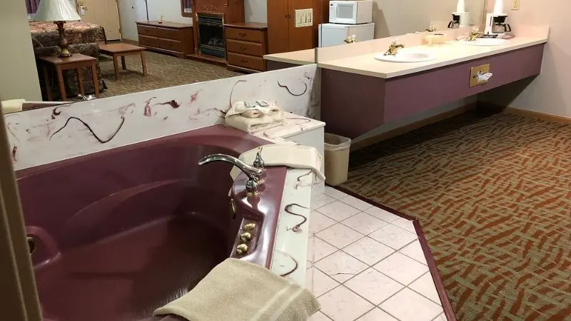 Countryside Suites