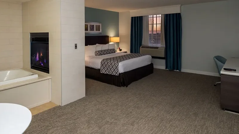 Crowne Plaza Suites Pittsburgh South by IHG
