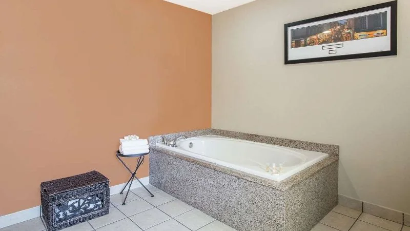 Days Inn & Suites by Wyndham Thibodaux