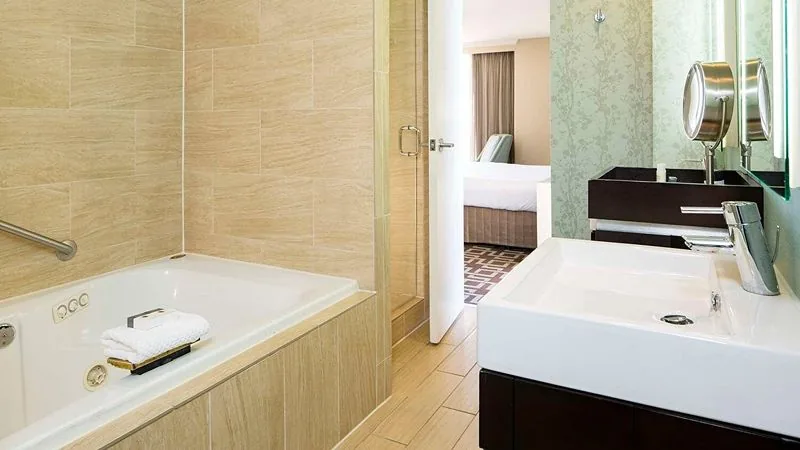 Doubletree By Hilton Hotel Jacksonville Riverfront
