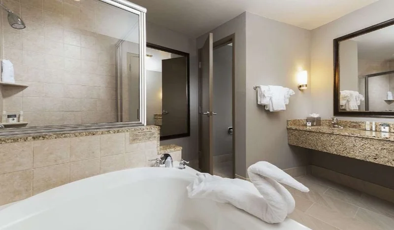 DoubleTree by Hilton Hotel West Palm Beach Airport