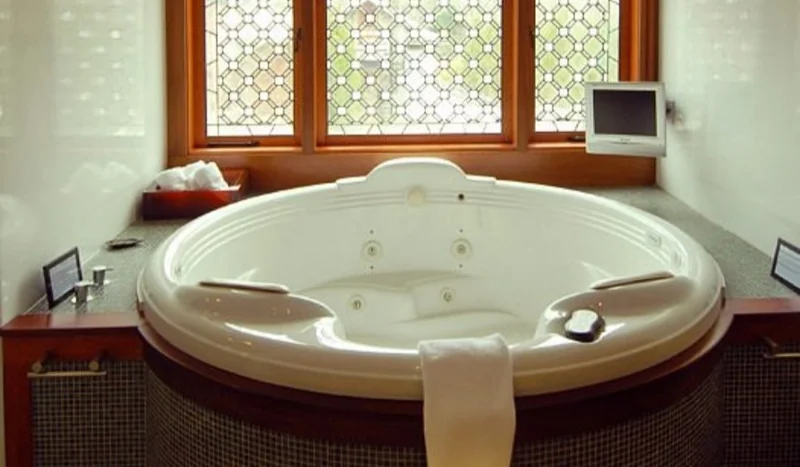 East Hampton Art House Bed and Breakfast