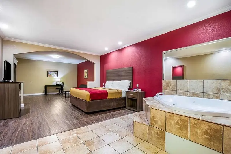 Econo Lodge Inn & Suites Horn Lake