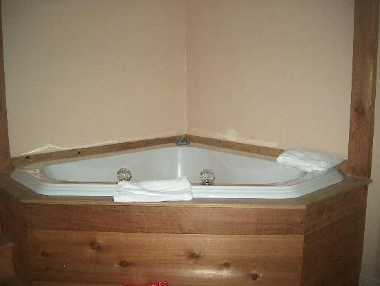 Edgewater Hotel – Gatlinburg