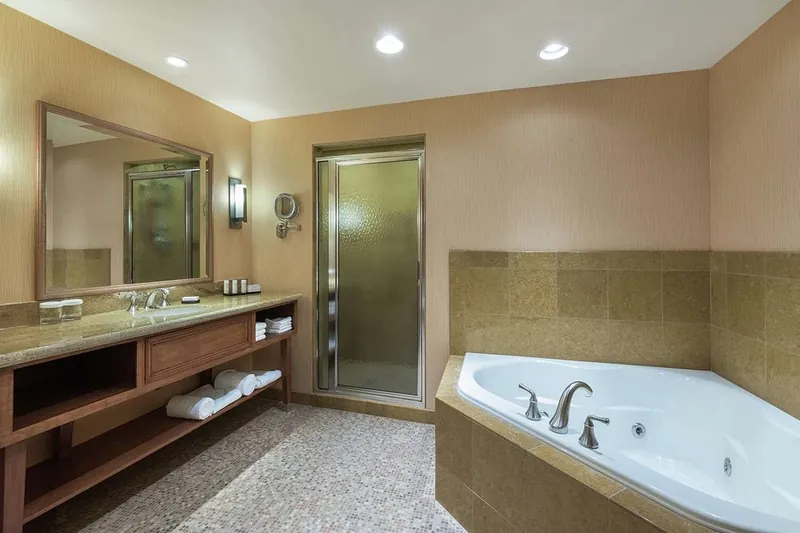 Embassy Suites By Hilton Loveland Conference Center