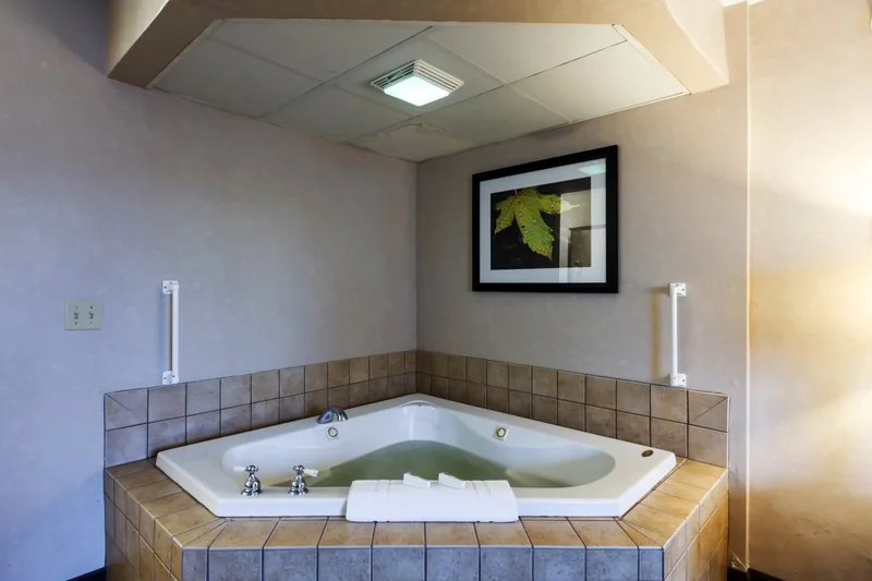 Fargo Inn & Suites