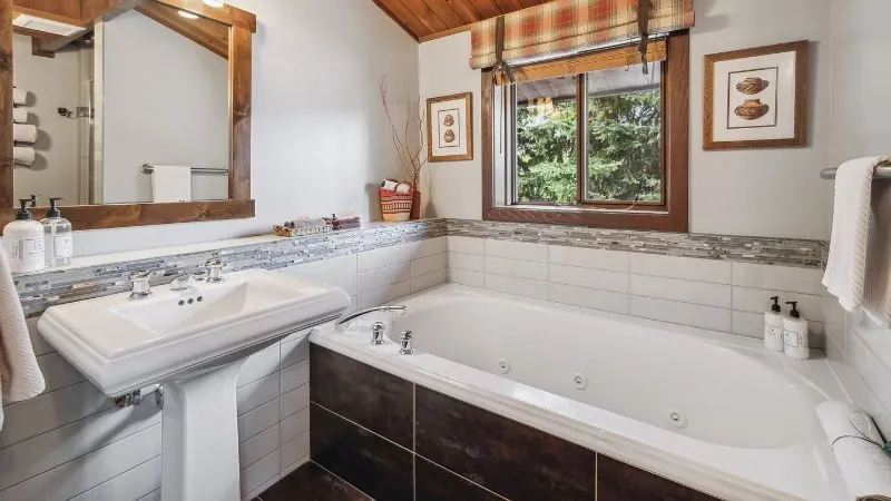 Good Medicine Lodge Bed & Breakfast