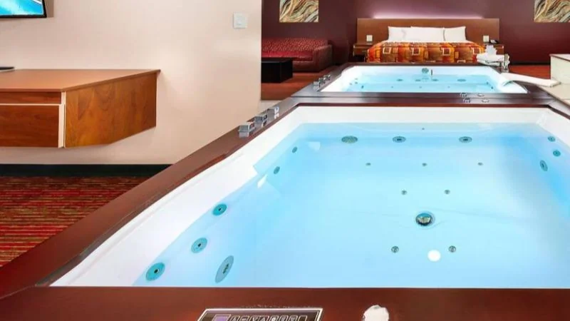 Grand Marquis Waterpark Hotel & Suites