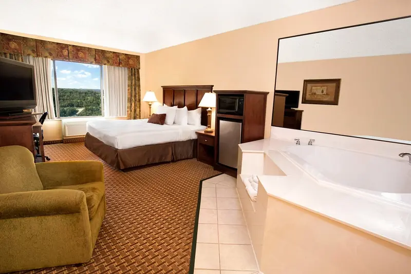Grand Plaza Hotel & Conference Center