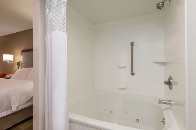 Hampton Inn Buffalo-Airport Galleria Mall