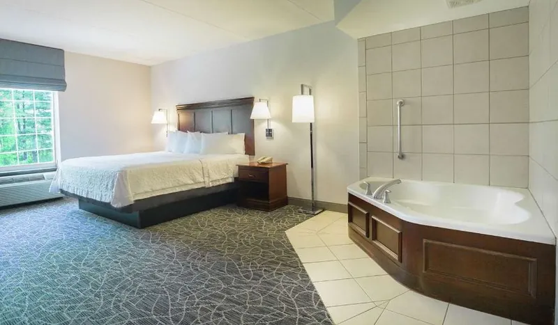 Hampton Inn & Suites Berkshires-Lenox