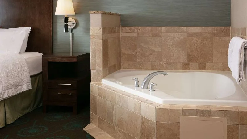 Hampton Inn & Suites Lincoln – Northeast I-80