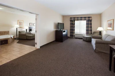 Holiday Inn Express Hotel & Suites Fort Collins