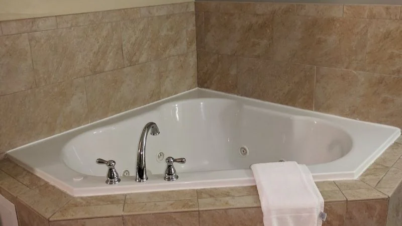 Holiday Inn Express Hotel & Suites Marion Northeast by IHG