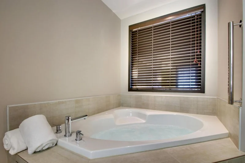 Holiday Inn Express & Suites Helen