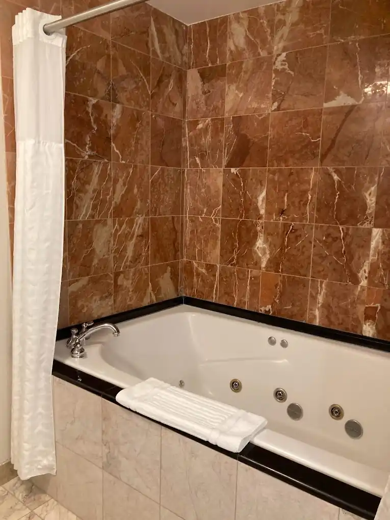 Holiday Inn Express & Suites Leesburg – Historic District by IHG