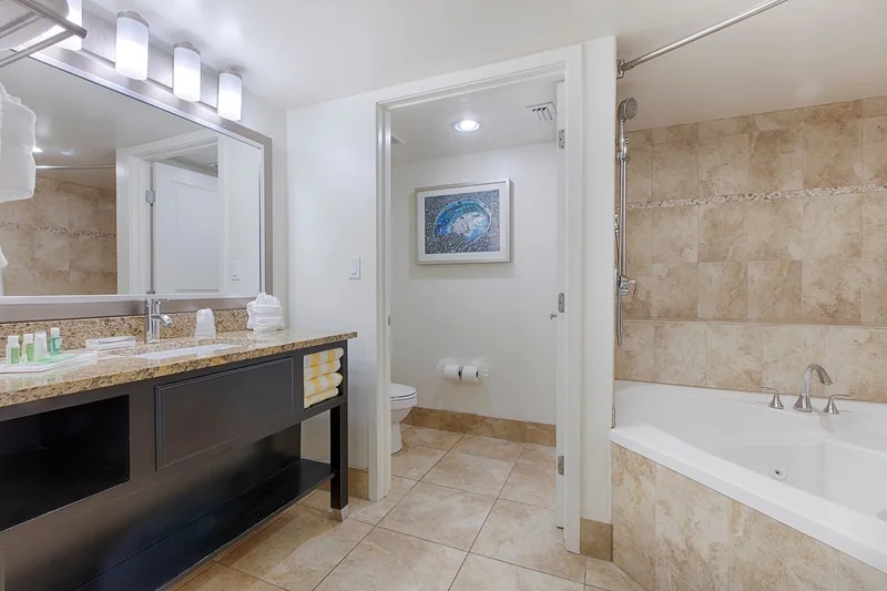 Holiday Inn Resort Daytona Beach Oceanfront, an IHG Hotel