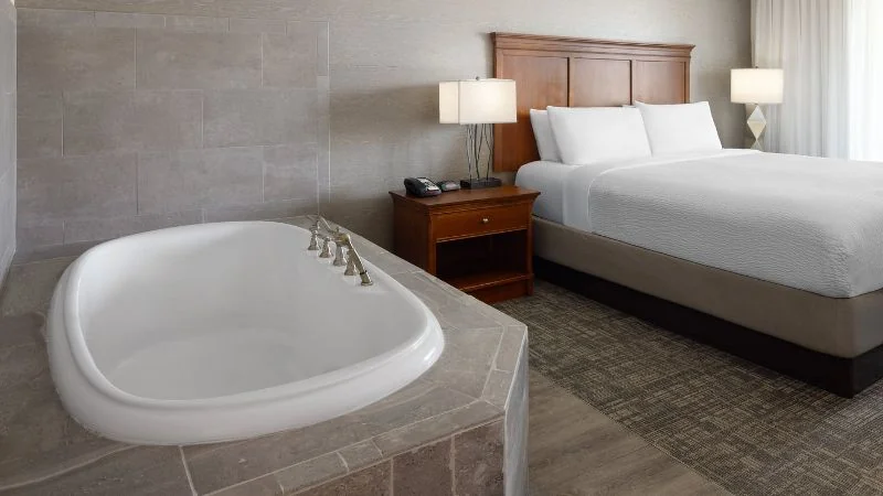 Holiday Inn Resort Lake George –  Adirondack Area by IHG