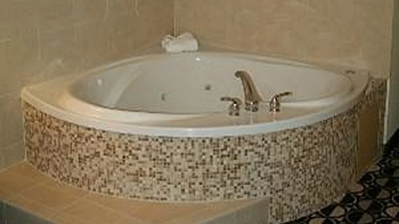 Holiday Inn St. Louis Fairview Heights by IHG