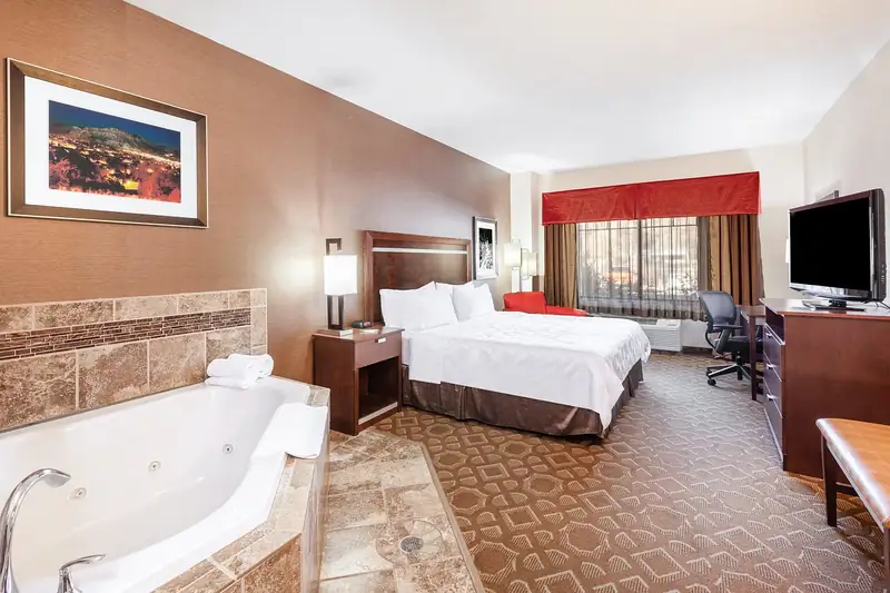 Holiday Inn & Suites Durango Downtown, an IHG Hotel