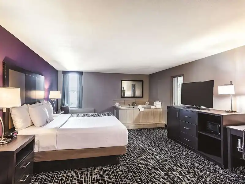 La Quinta Inn & Suites by Wyndham Colorado Springs North