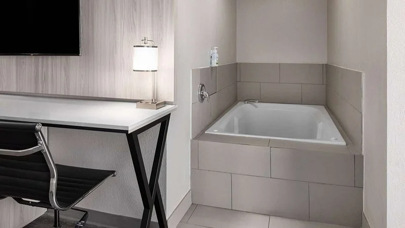 La Quinta Inn & Suites by Wyndham North Orem