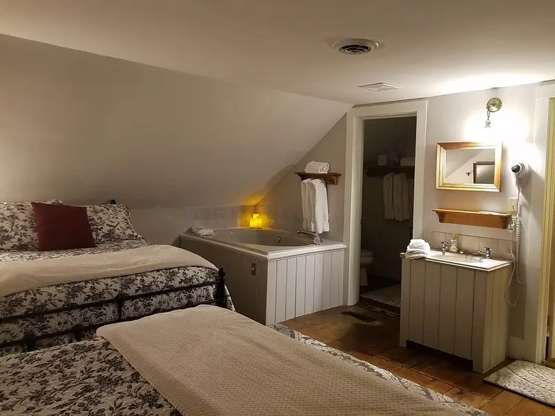 Lilly Pad – Boerners’ Guest House