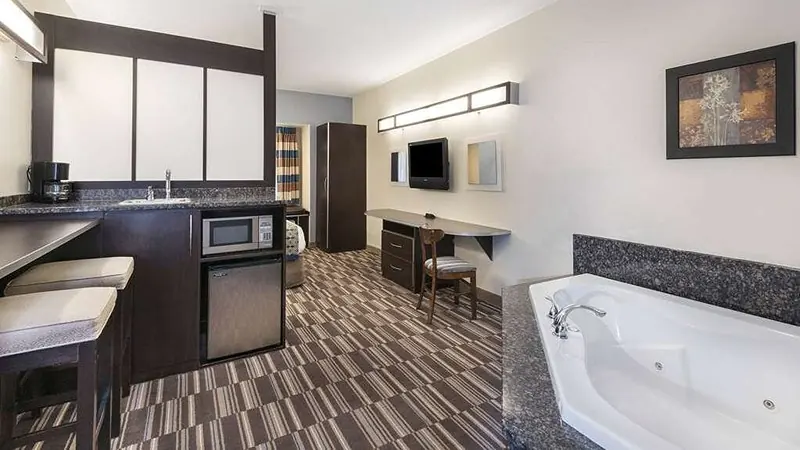 Microtel Inn & Suites by Wyndham Baton Rouge Airport