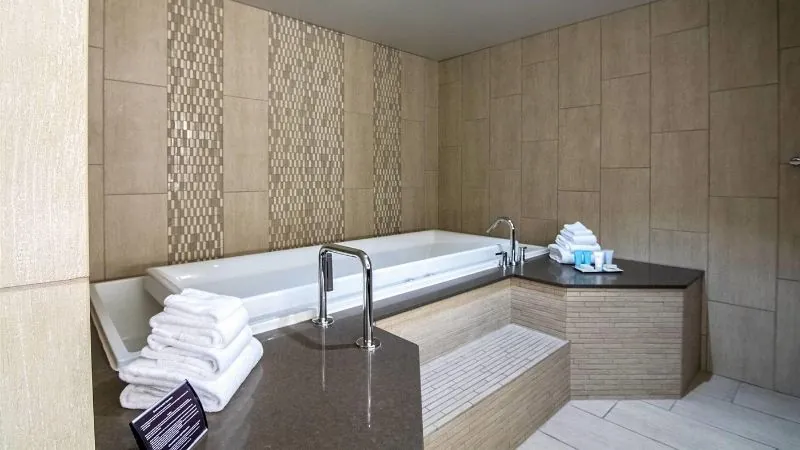 Oasis Hotel & Conv. Center, an Ascend Collection Hotel