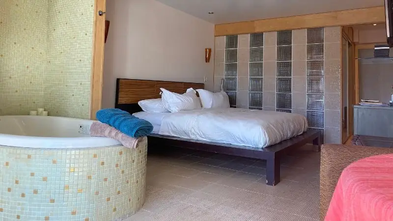 Pikes Peak Paradise Bed + Breakfast