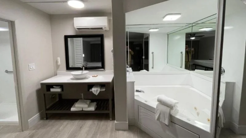 Quality Inn & Suites Airport Cruise Port Hollywood