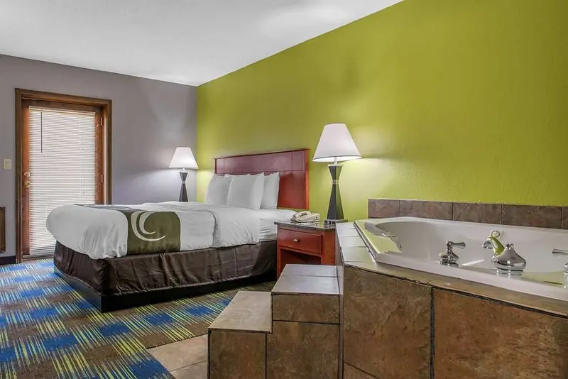 Quality Inn & Suites Bedford West
