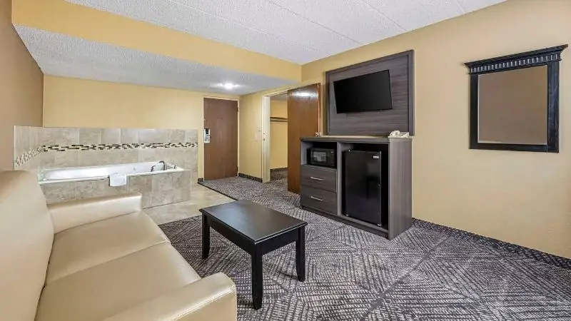 Quality Inn & Suites Lincoln South