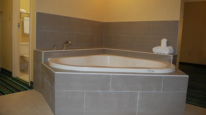 Quality Inn & Suites Medina – Akron West