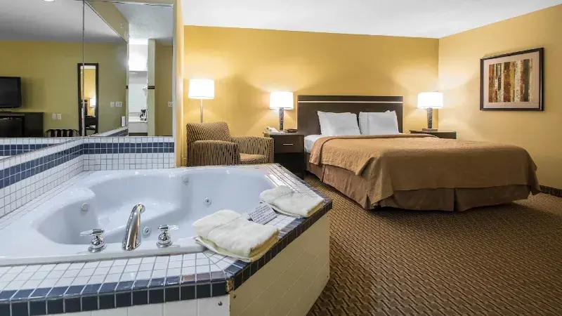 Quality Inn & Suites Sun Prairie Madison East