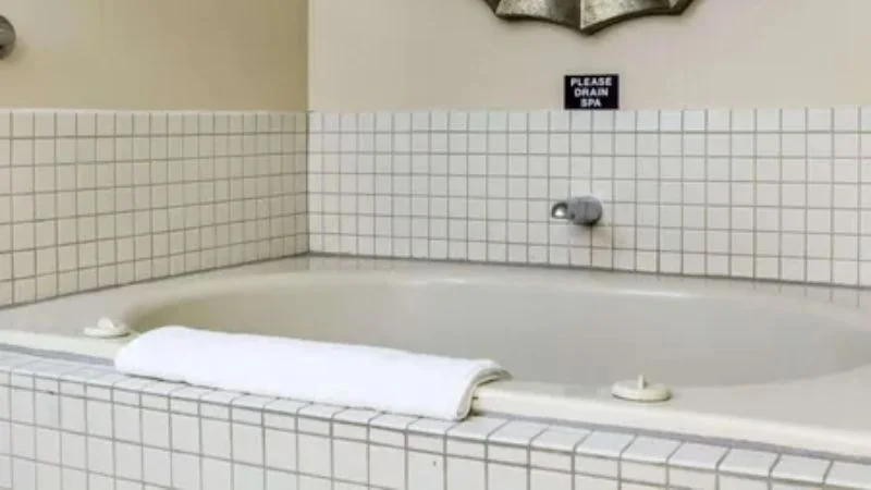 Quality Suites Near West Acres