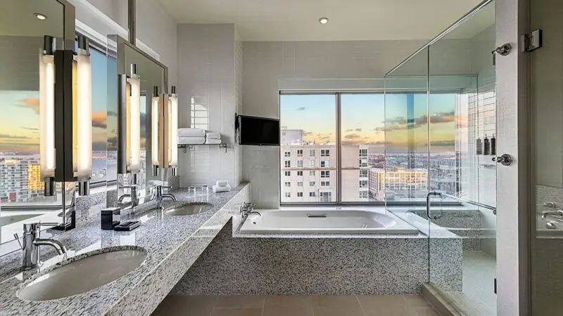 Renaissance Boston Seaport District