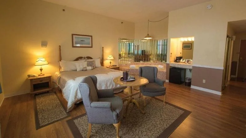 Riveredge Resort